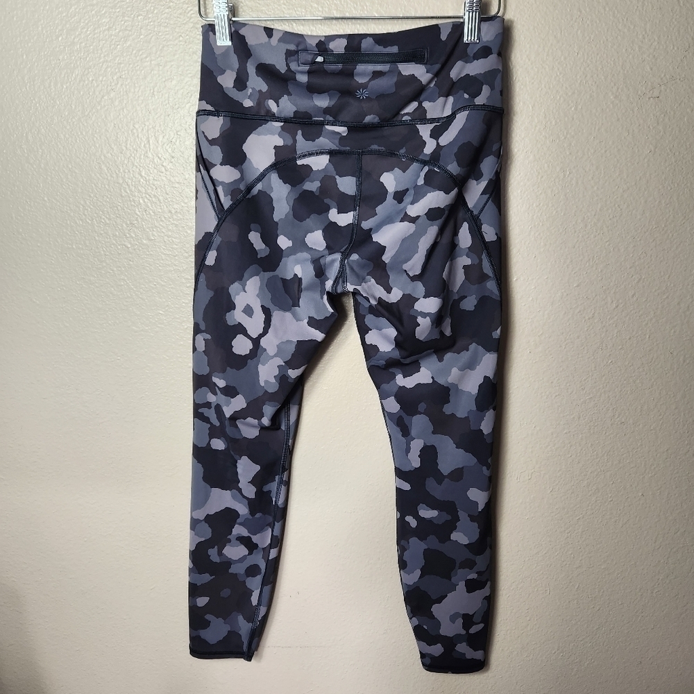 Athleta Lightening Camo 7/8 Tight Leggings w/Stash Pockets in Supersonic-Size S - Picture 7 of 12